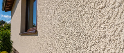 Tynk baranek na elewacje – zalety, rodzaje i zastosowanie